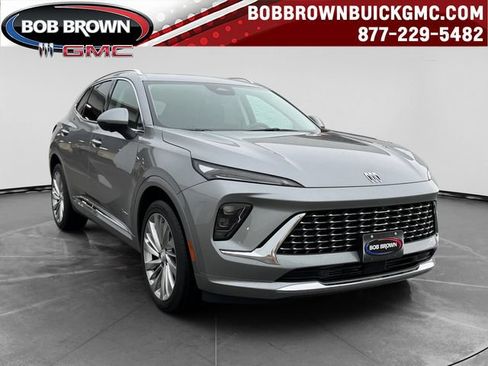 Used 2025 Buick Envision Avenir AWD/4WD image 1
