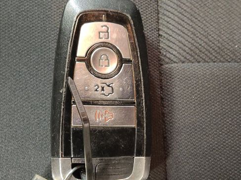 Used 2019 Ford Mustang EcoBoost image 32