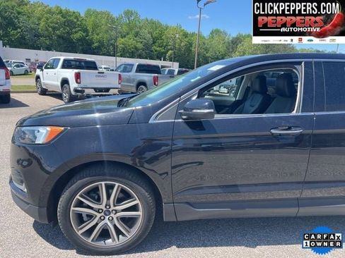 Used 2022 Ford Edge Titanium w/ Class II Trailer Tow Package AWD/4WD image 2