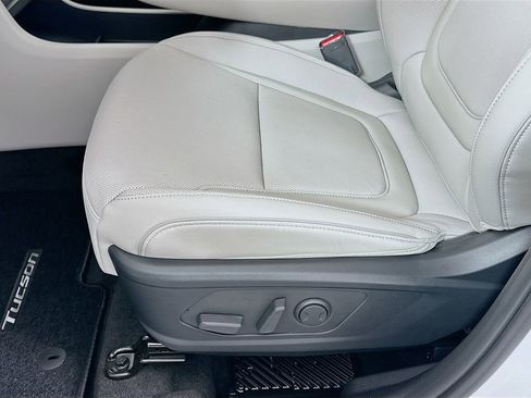 New 2026 Hyundai Tucson Limited image 21