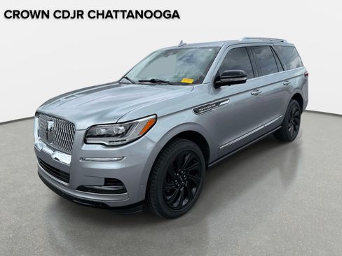Used 2023 Lincoln Navigator Reserve AWD/4WD image 1