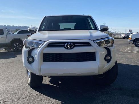 Used 2021 Toyota 4Runner SR5 Premium image 9