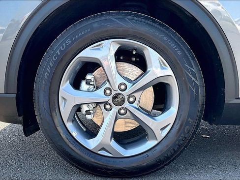 Used 2025 Ford Escape ST-Line FWD image 33