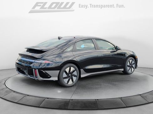 New 2025 Hyundai Ioniq 6 SE image 7