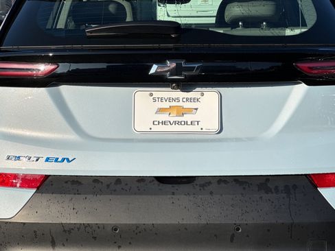 Used 2023 Chevrolet Bolt EUV Premier image 45