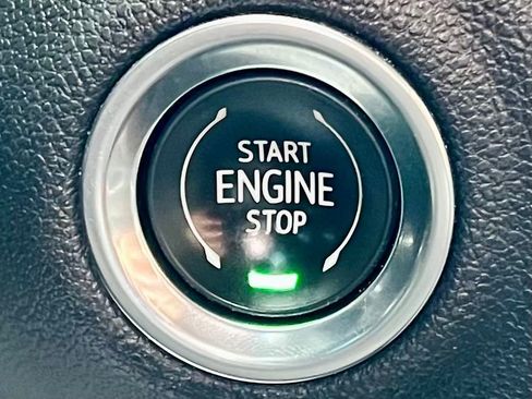 Used 2021 GMC Sierra 1500 SLT w/ SLT Premium Package image 32