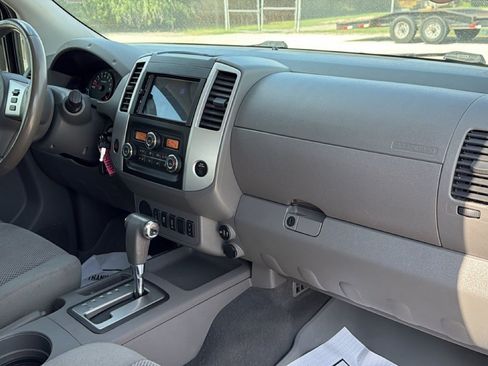 Used 2019 Nissan Frontier SV w/ Value Truck Package RWD image 30