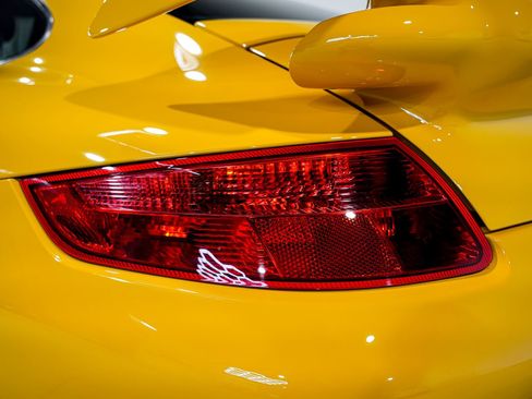Used 2008 Porsche 911 GT2 RWD image 26