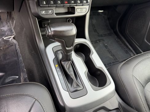 Used 2020 Chevrolet Colorado ZR2 image 25