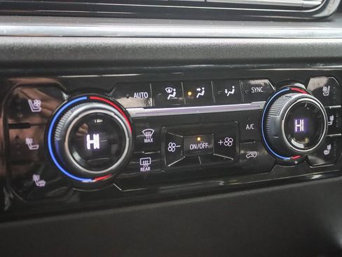 Used 2024 Chevrolet Silverado 2500 High Country w/ Technology Package image 37