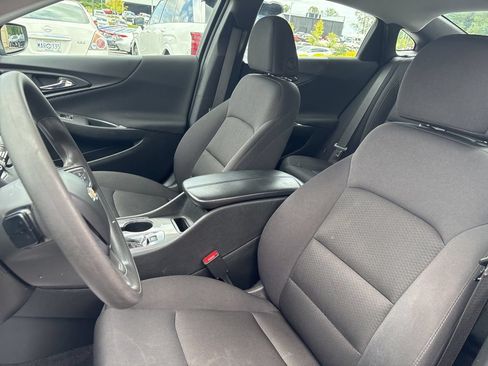 Used 2024 Chevrolet Malibu LT FWD image 11
