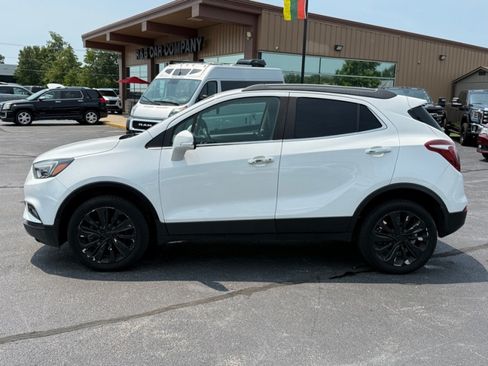 Used 2020 Buick Encore Essence FWD image 5