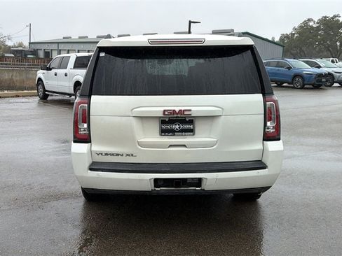 Used 2015 GMC Yukon XL SLT w/ Open Road Package image 4