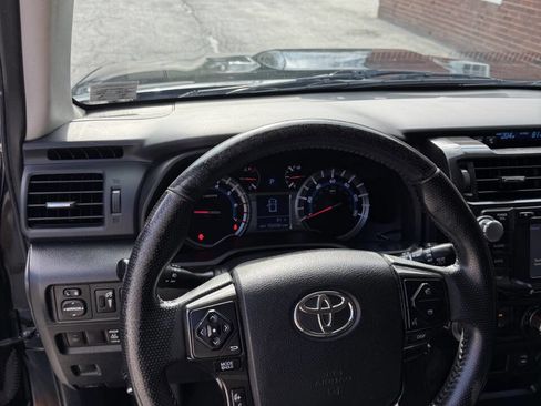 Used 2014 Toyota 4Runner Trail image 7