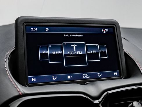 Used 2019 Aston Martin V8 Vantage Coupe image 73