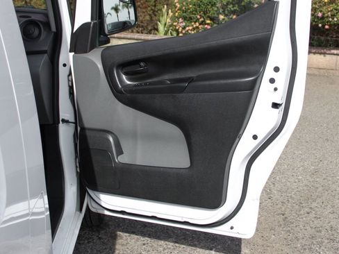Used 2020 Nissan NV200 S w/ Back Door Glass Package FWD image 39