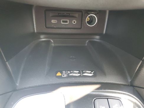 Used 2022 Chevrolet Equinox Premier image 27