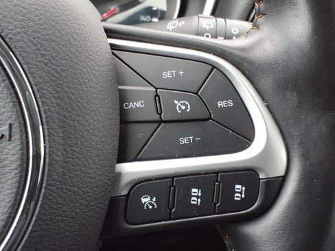 Used 2021 Jeep Compass Limited AWD/4WD image 17