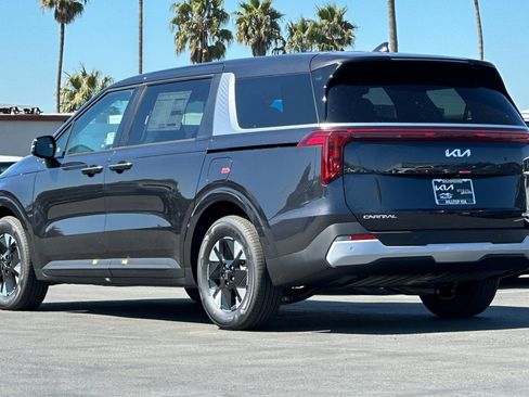 New 2026 Kia Carnival LXS image 6