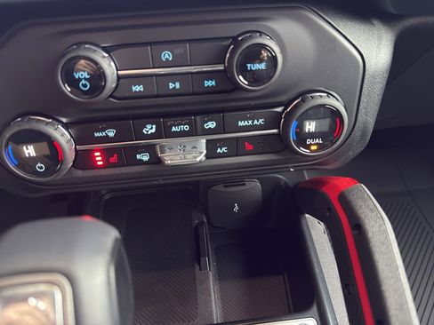 New 2026 Ford Bronco Heritage Edition AWD/4WD image 28