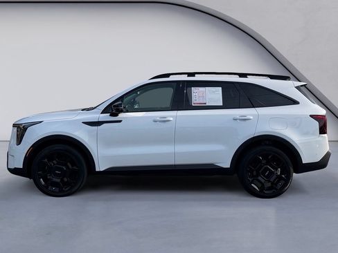Used 2024 Kia Sorento SX AWD/4WD image 2