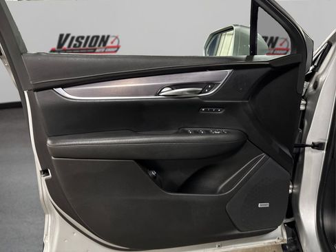 Used 2017 Cadillac XT5 Luxury w/ Driver Awareness Package image 26