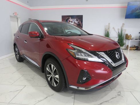 Used 2019 Nissan Murano SV w/ Premium Package FWD image 2