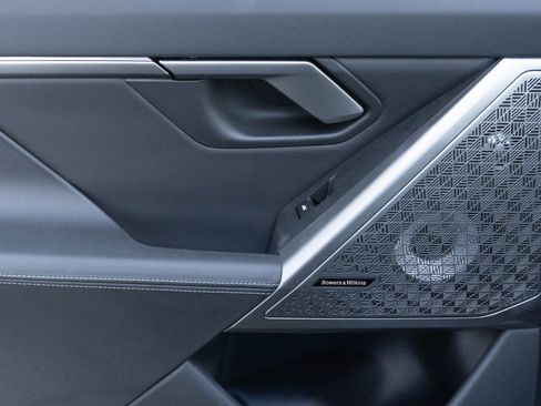 Used 2025 BMW M5 AWD/4WD image 31