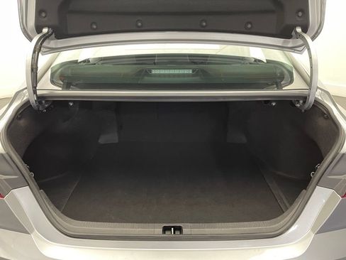 Used 2025 Toyota Camry LE FWD image 38