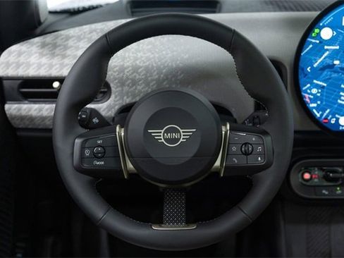 Certified 2025 MINI Cooper S image 16