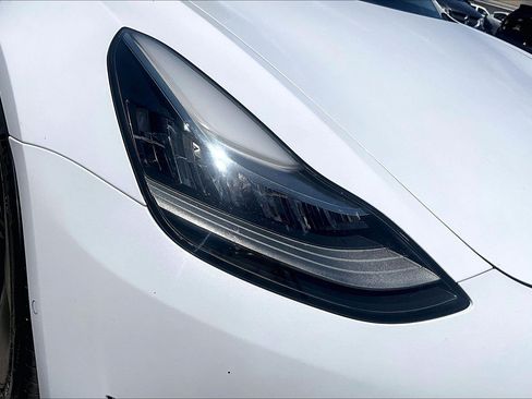 Used 2018 Tesla Model 3 Long Range RWD image 27
