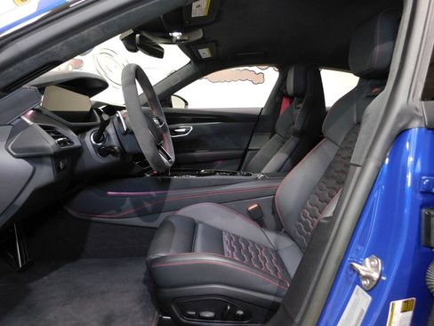 Used 2022 Audi RS e-tron GT AWD/4WD image 30