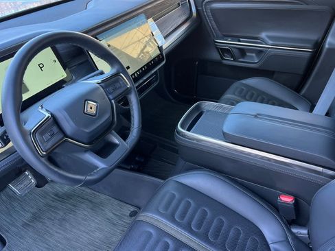Used 2023 Rivian R1T Adventure image 12