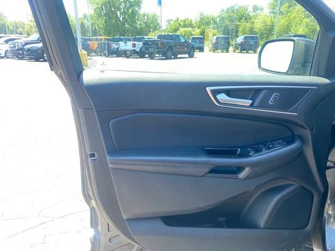 Used 2016 Ford Edge SEL w/ Equipment Group 201A AWD/4WD image 14