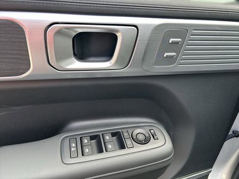 New 2025 Hyundai Santa Fe Limited image 11