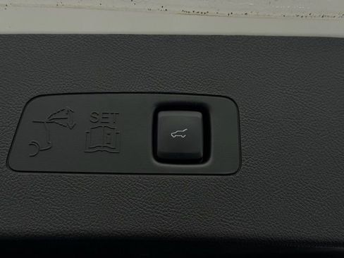 Certified 2022 Lincoln Corsair Reserve w/ Equipment Group 201A image 12