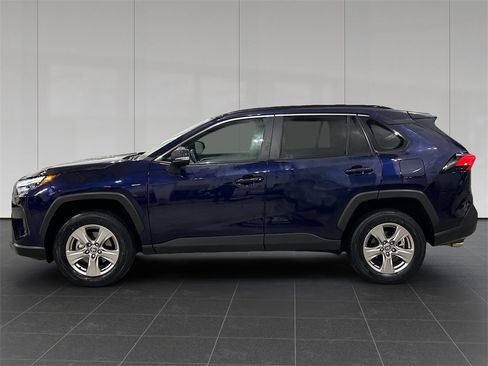 Used 2024 Toyota RAV4 XLE image 2