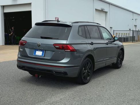 Used 2022 Volkswagen Tiguan SE R-Line AWD/4WD image 8