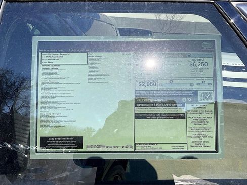 New 2026 Land Rover Discovery Dynamic SE image 14