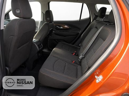 Used 2019 GMC Terrain SLE w/ Driver Convenience Package AWD/4WD image 9