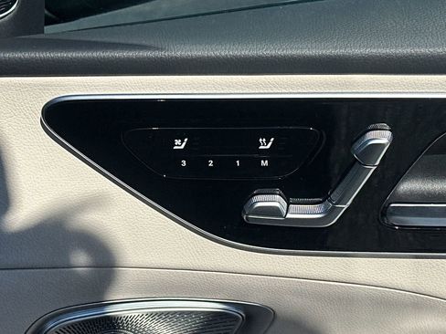 New 2026 Mercedes-Benz C 300 4MATIC Sedan image 16