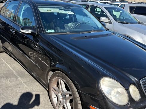 Used 2006 Mercedes-Benz E 55 AMG Sedan image 2