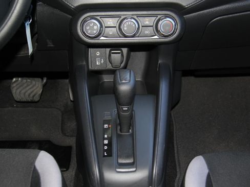 Used 2025 Nissan Versa S w/ Trunk Package image 15