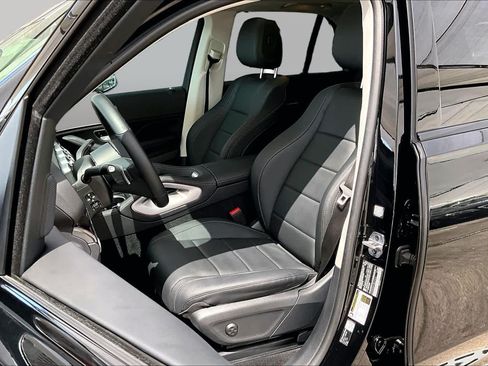 Certified 2026 Mercedes-Benz GLE 450 4MATIC image 9
