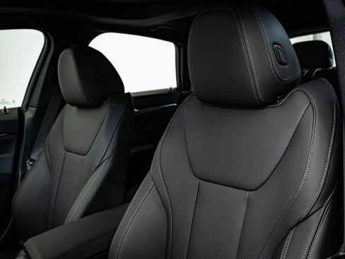 New 2026 BMW 430i xDrive w/ M Sport Package image 23