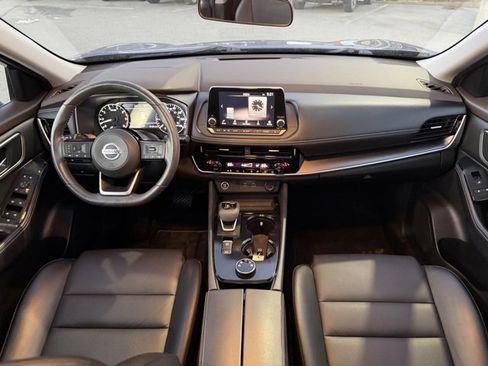 Used 2021 Nissan Rogue SV w/ Premium Package image 36