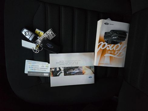 Used 2018 Ford Fusion SE image 61