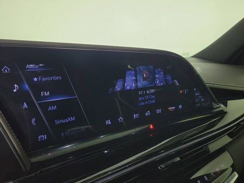 Used 2023 Cadillac Escalade Sport w/ Touring Package AWD/4WD image 27