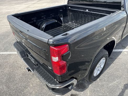 Used 2025 Chevrolet Silverado 1500 LT RWD image 21