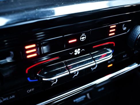 Used 2023 Jeep Grand Cherokee 4WD 4xe image 24